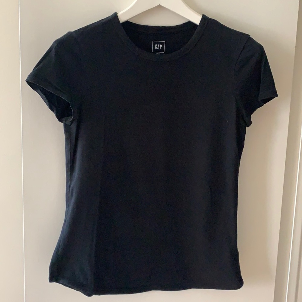 The GAP Black Vintage Wash Tee
